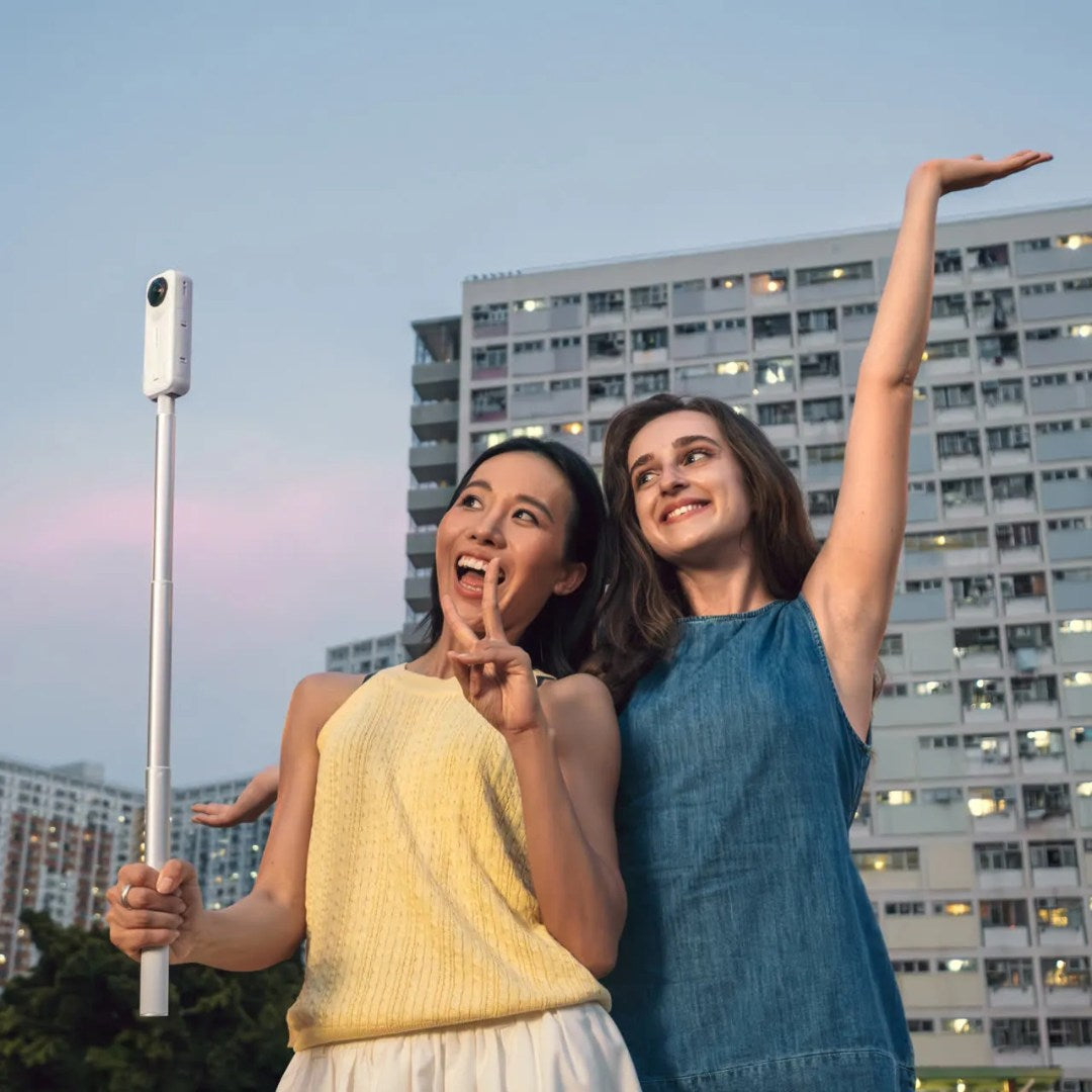 Selfie Stick Invisible de 114 cm Blanco - Insta360 Colombia